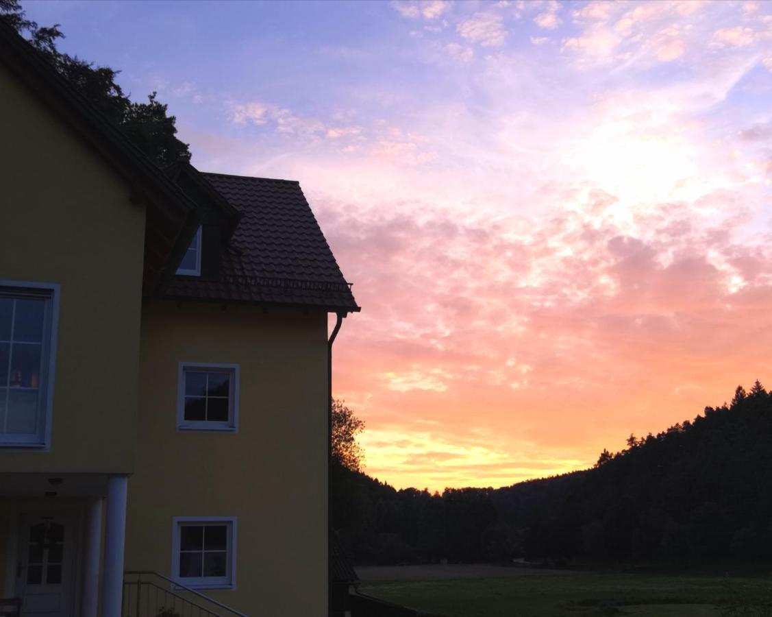 Ferienhaus Am Bach Mit Grossem Garten Deuerling ภายนอก รูปภาพ